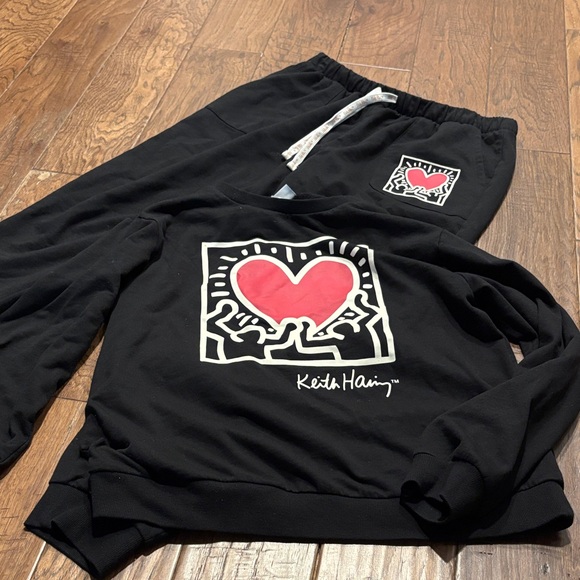 keith haring Other - Keith Haring Black Sweatshirt and Joggers Set with Red Heart